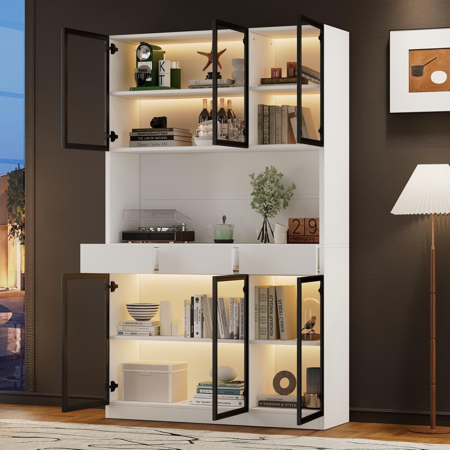 Vitrine haute blanche avec six portes en verre, niche ouverte et eclairage LED, meuble decoratif 200 cm pour salon